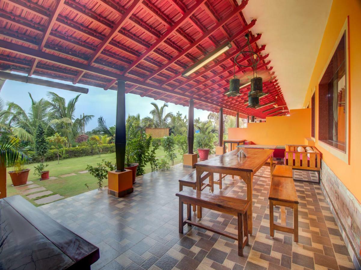 La Papa Resort Morjim Ngoại thất bức ảnh