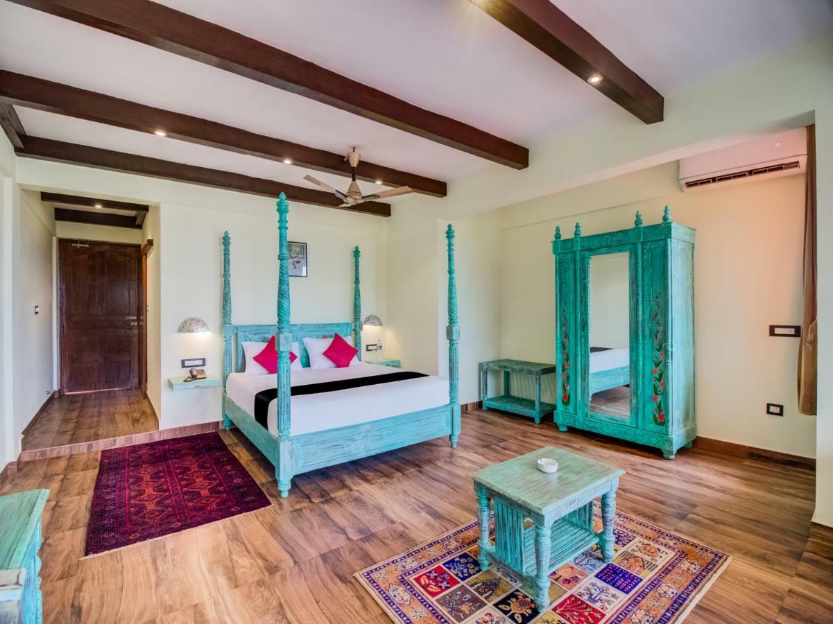 La Papa Resort Morjim Ngoại thất bức ảnh